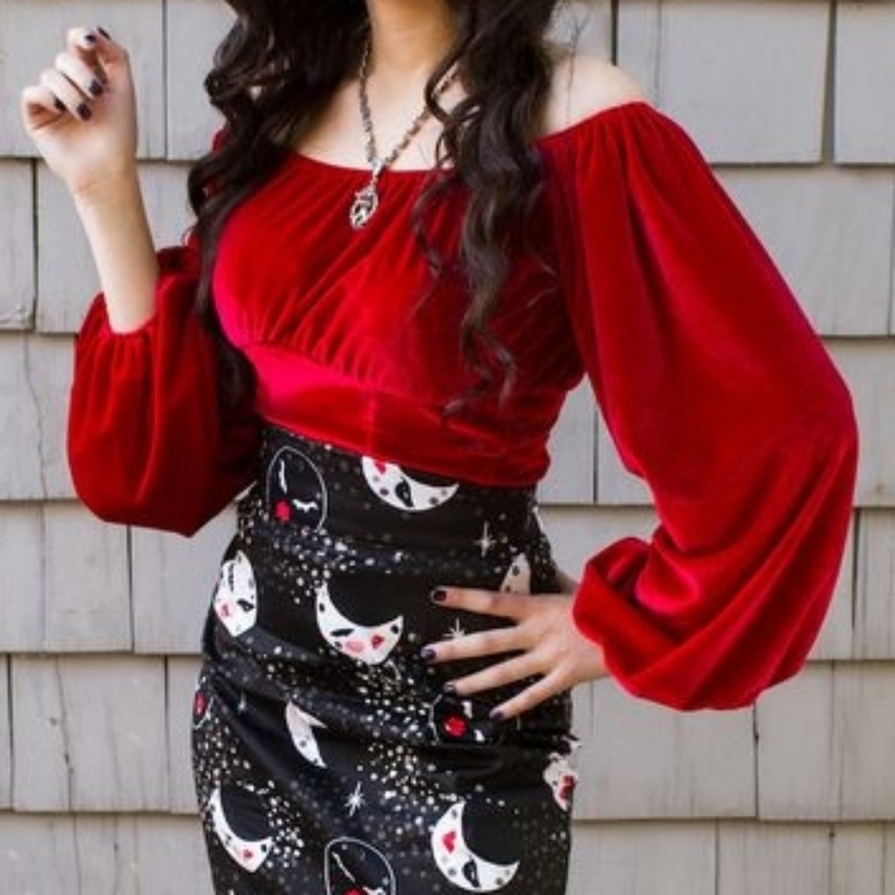 Pinup Girl Clothing Couture Swann Top Red Stretch Velvet Holiday Winter EUC